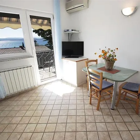 Apartment Nina 3 *